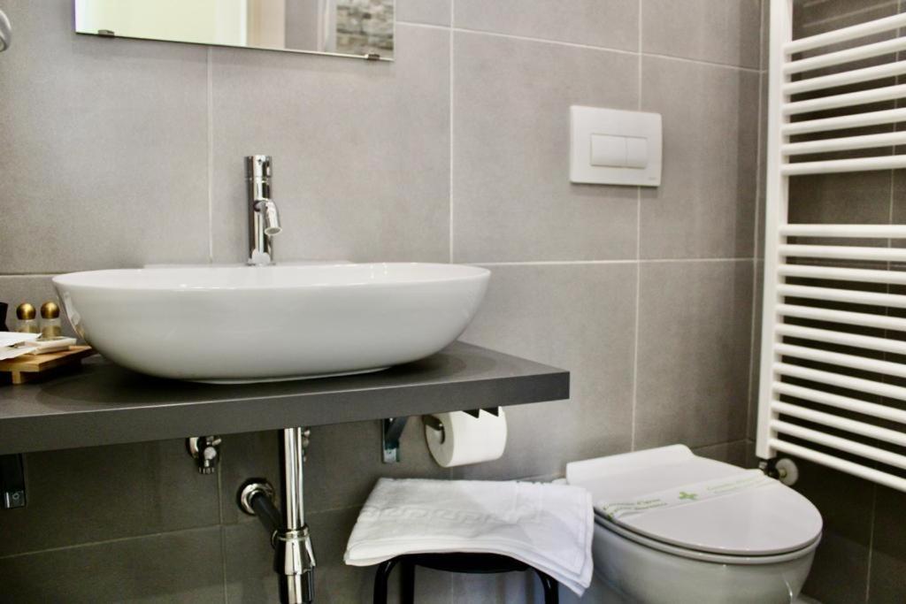 Kerasia Florence Ngoại thất bức ảnh